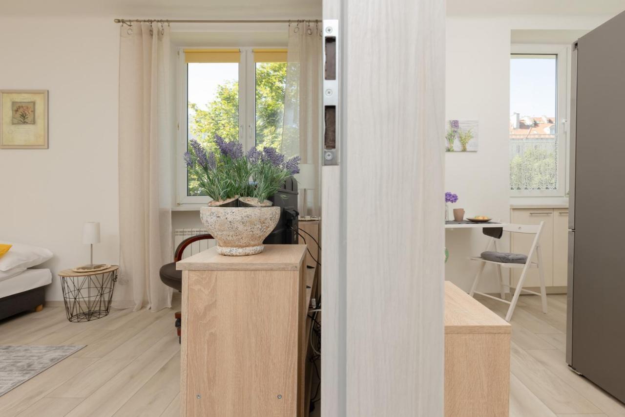 Raclawicka Cozy Studio Apartment By Noclegi Renters วอร์ซอ ภายนอก รูปภาพ
